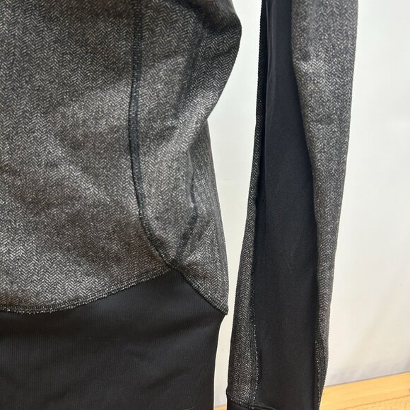 Lululemon Women's Daily Practice Full Zip Hooded Jacket Herringbone Gray Size 6 - Picture 9 of 16
